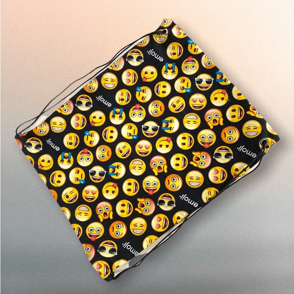 Handmade String Bag Emoji Tote Backpack - Picture 2 of 9